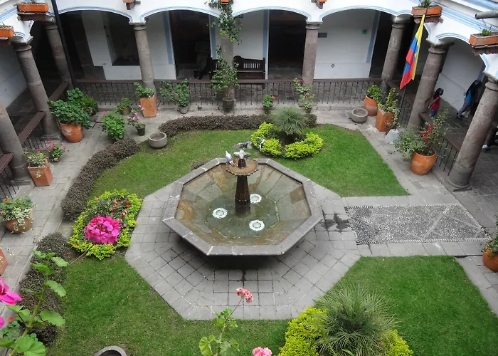 Resort: Hotel + Arte